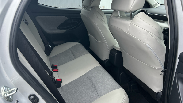 Toyota Yaris 1.5 Hybrid Excel 5dr CVT Hybrid Hatchback